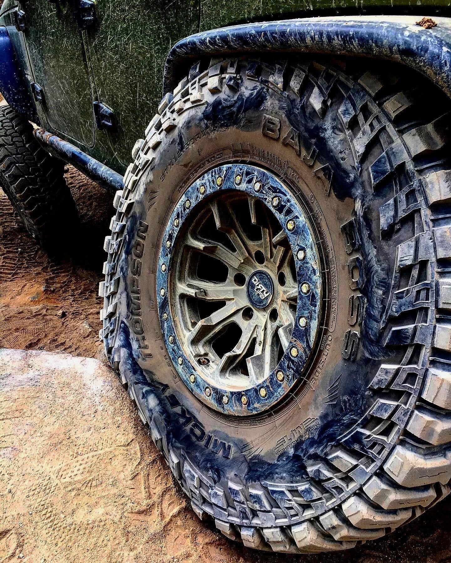 CERCHIO DIRTY LIFE DT-1 9303 17” 5x127 ET-12mm 78.1mm JEEP WRANGLER JK JL SATIN GOLD