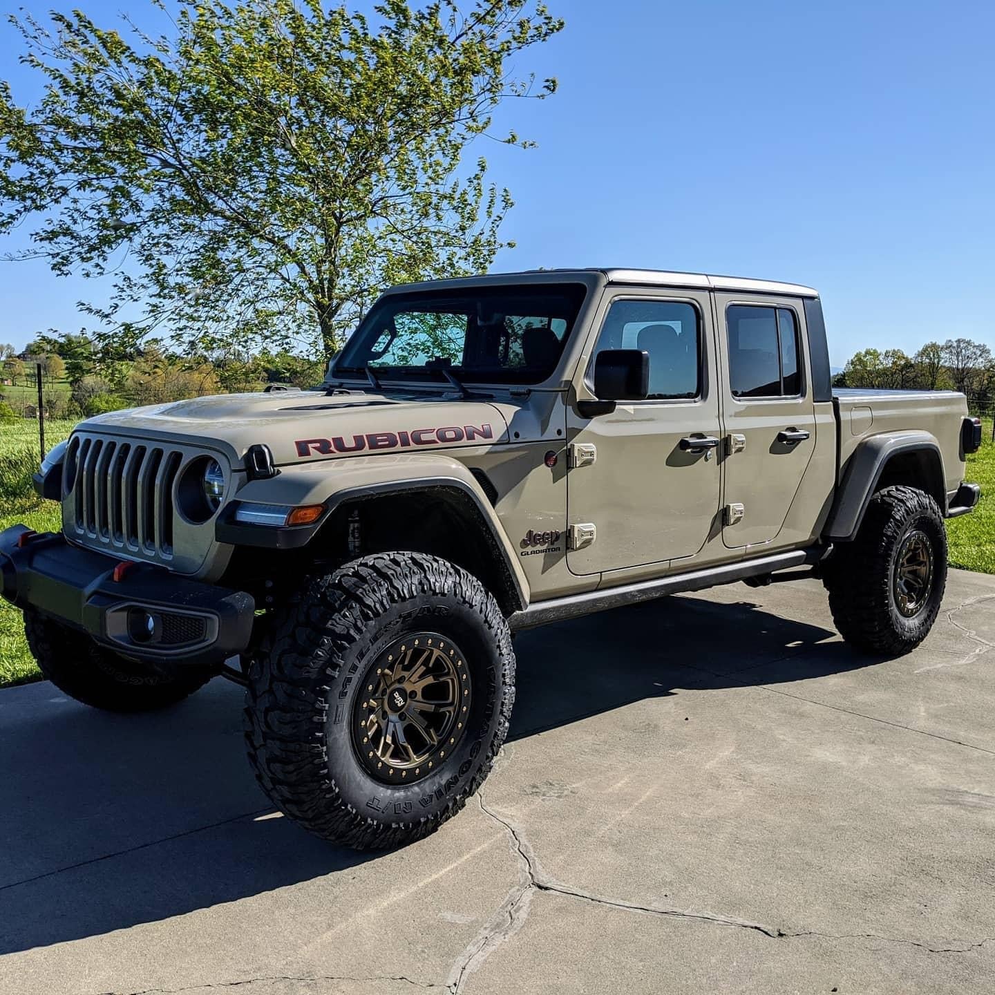 CERCHIO DIRTY LIFE DT-1 9303 17” 5x127 ET-12mm 78.1mm JEEP WRANGLER JK JL SATIN GOLD