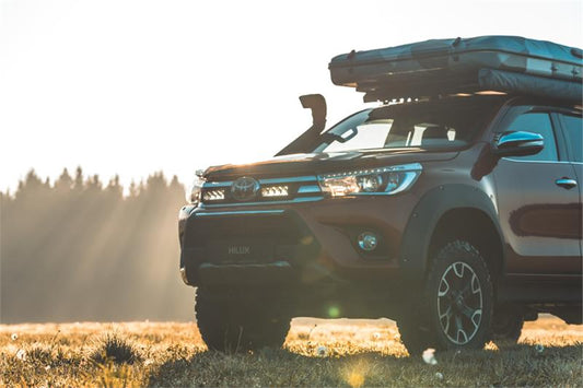 KIT INTEGRAZIONE FARI LAZER HILUX REVO 2017 -