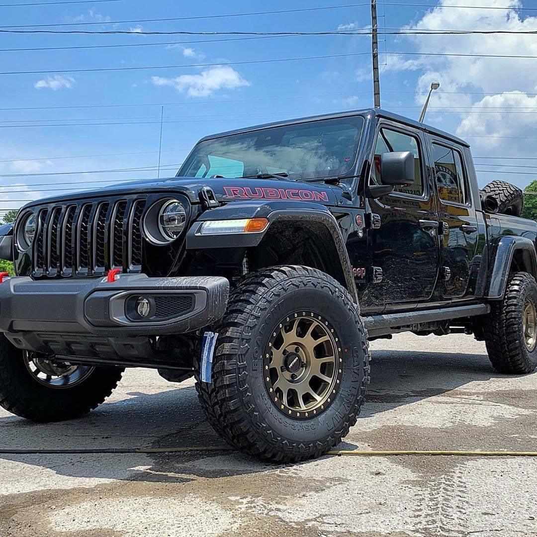 CERCHIO MAYHEM 8302 17x8.5 ET0 5x127 BRONZE