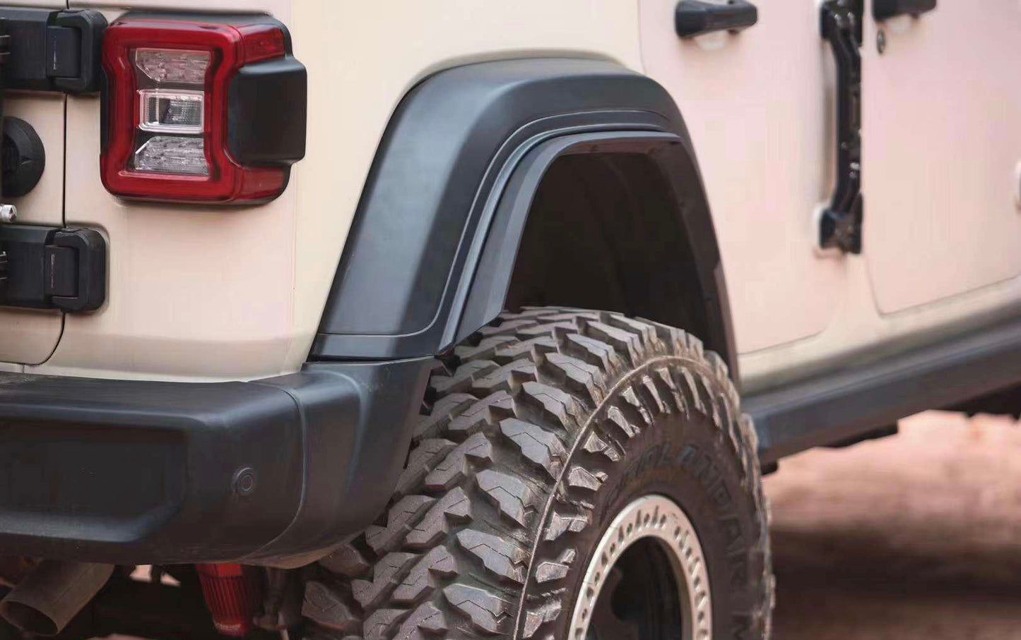 PARAFANGHINI PROFILI ALLARGAMENTO PARAFANGHI JEEP WRANGLER JL LOW